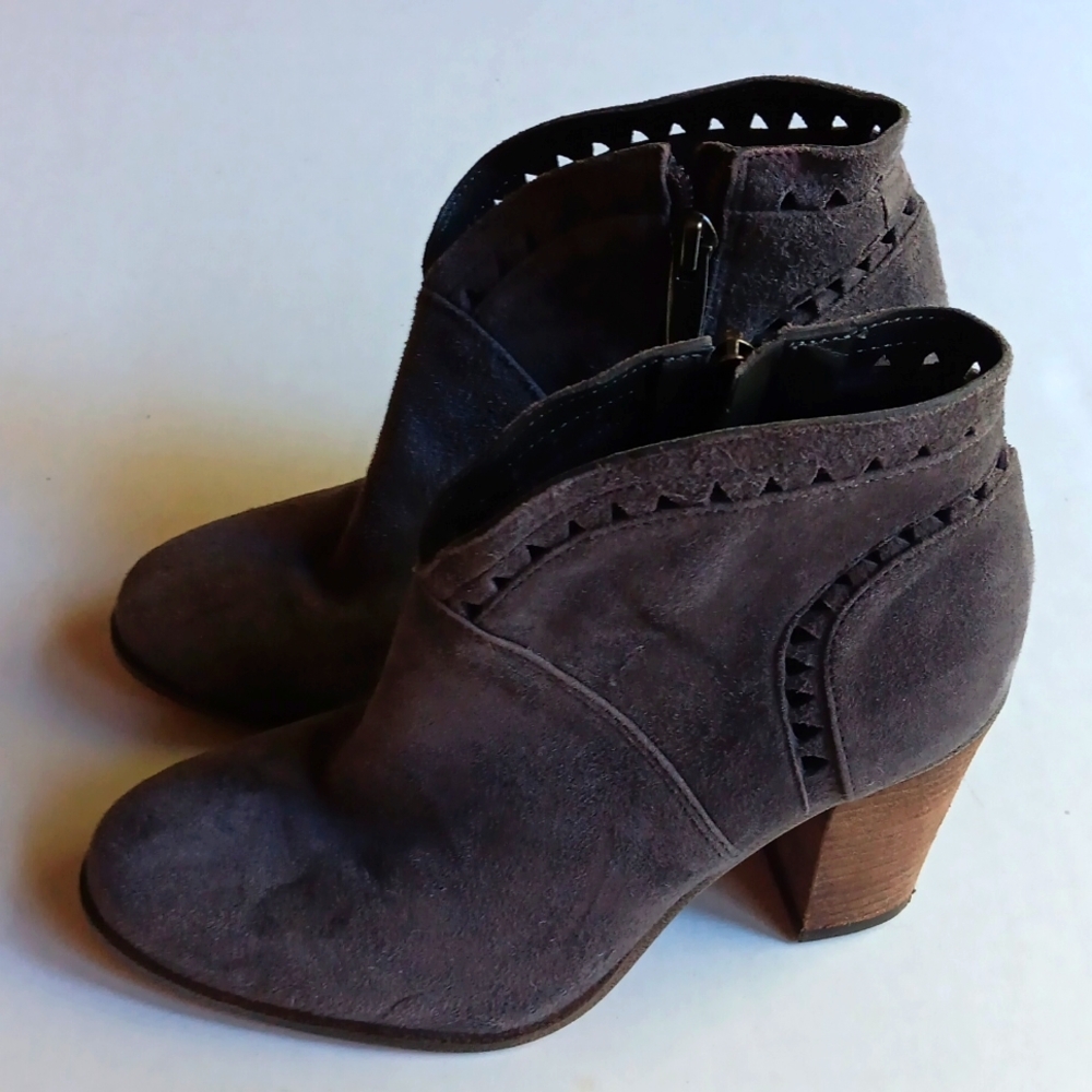 VINCE CAMUTO BOOTIE